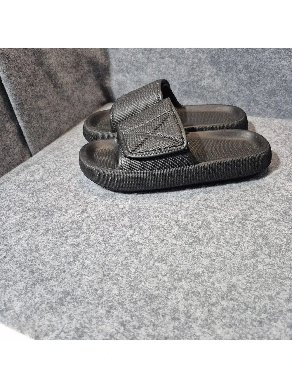 Adjustable Slide Sandals Open Toe Slip-Ons men's Size US 6.5 Black